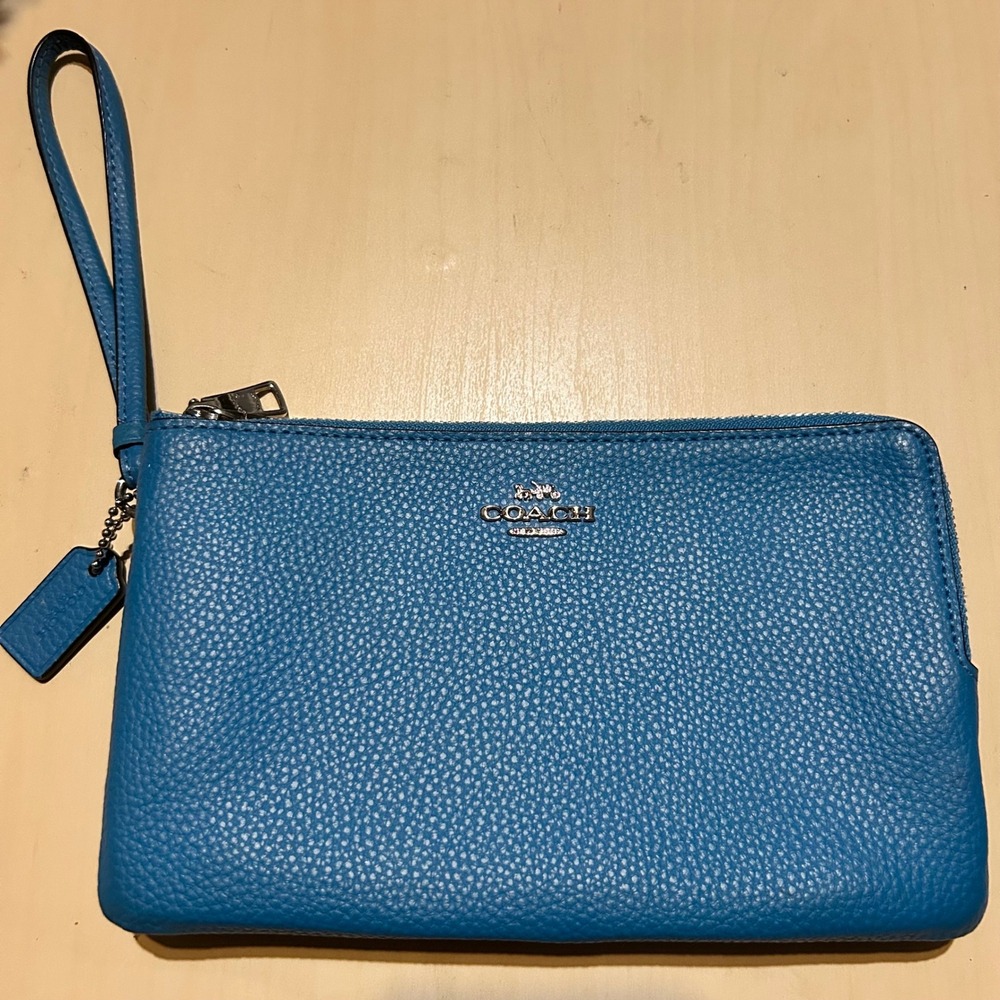Coach Double‎ Zip Wristlet Blue Pebbled Leather Wallet Clutch Silver Hardware